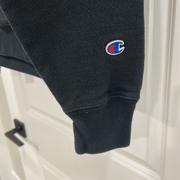 Champion RW Hoodie - Picture 4 of 7